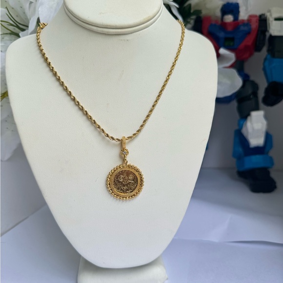 DENKAYS STATEMENT NECKLACE - Picture 6 of 8